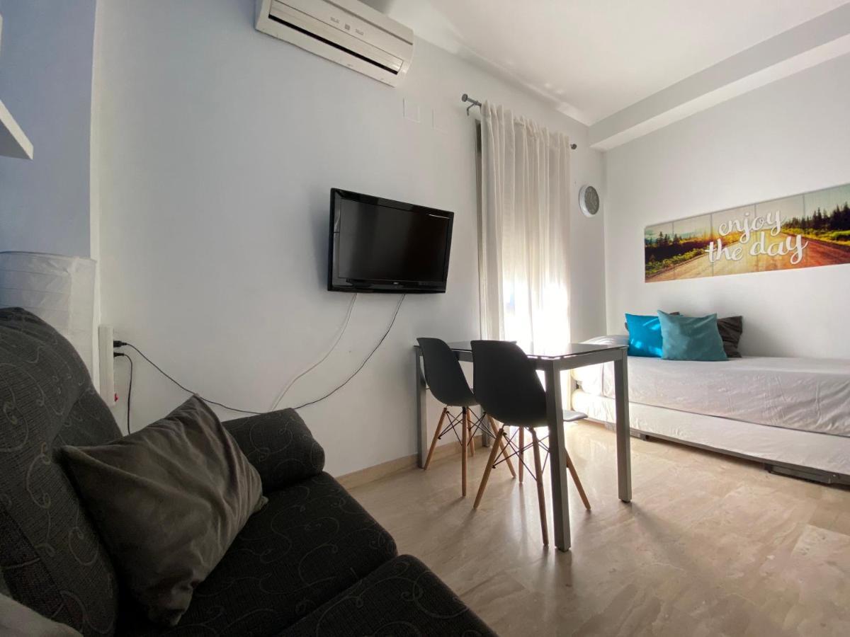 Studio City Center - Aloha Sevilla Экстерьер фото